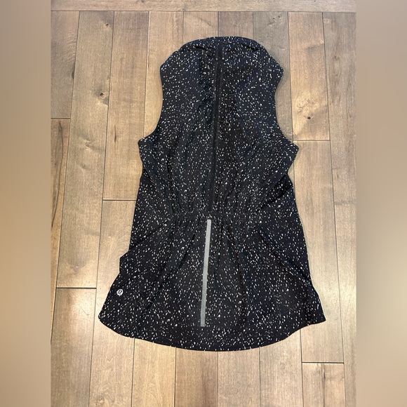 Lululemon Running Vest - Picture 2 of 8
